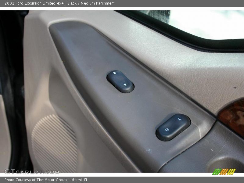 Black / Medium Parchment 2001 Ford Excursion Limited 4x4