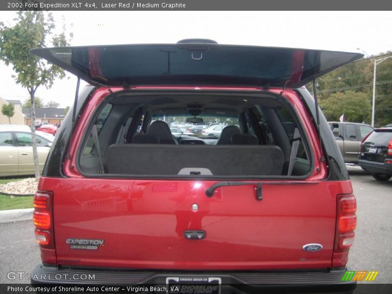 Laser Red / Medium Graphite 2002 Ford Expedition XLT 4x4