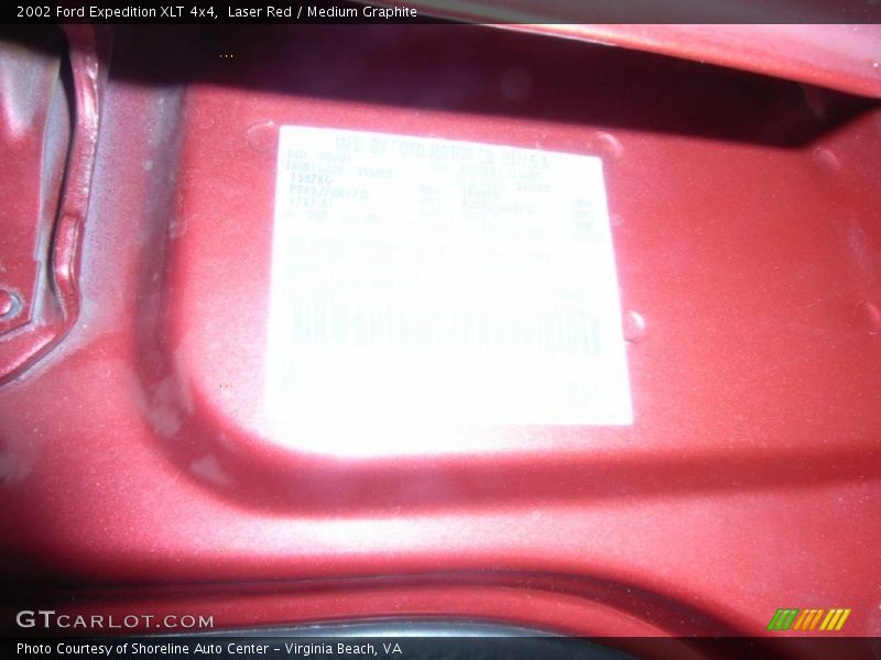 Laser Red / Medium Graphite 2002 Ford Expedition XLT 4x4