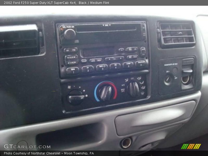 Black / Medium Flint 2002 Ford F250 Super Duty XLT SuperCab 4x4