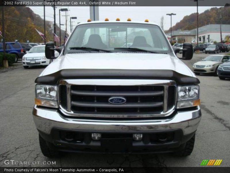 Oxford White / Medium Flint 2002 Ford F350 Super Duty XL Regular Cab 4x4