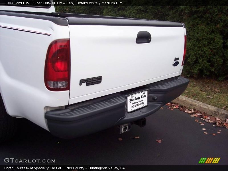Oxford White / Medium Flint 2004 Ford F350 Super Duty XL Crew Cab