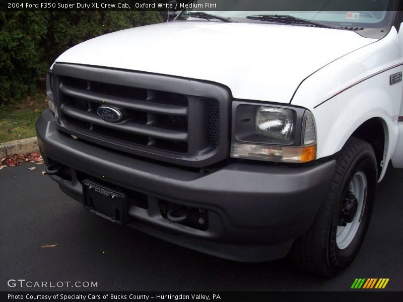 Oxford White / Medium Flint 2004 Ford F350 Super Duty XL Crew Cab
