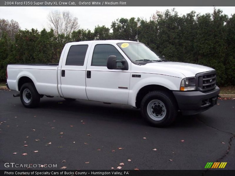 Oxford White / Medium Flint 2004 Ford F350 Super Duty XL Crew Cab