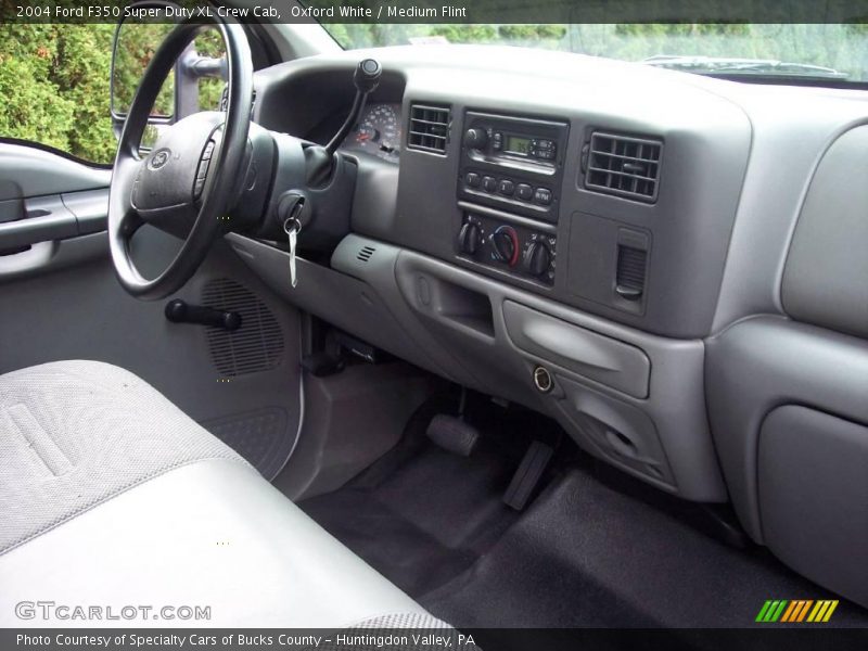 Oxford White / Medium Flint 2004 Ford F350 Super Duty XL Crew Cab