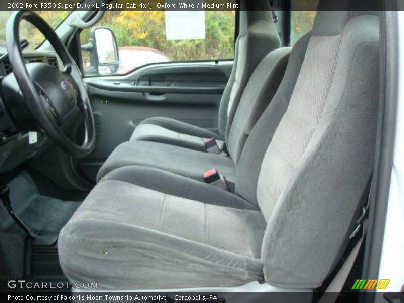 Oxford White / Medium Flint 2002 Ford F350 Super Duty XL Regular Cab 4x4