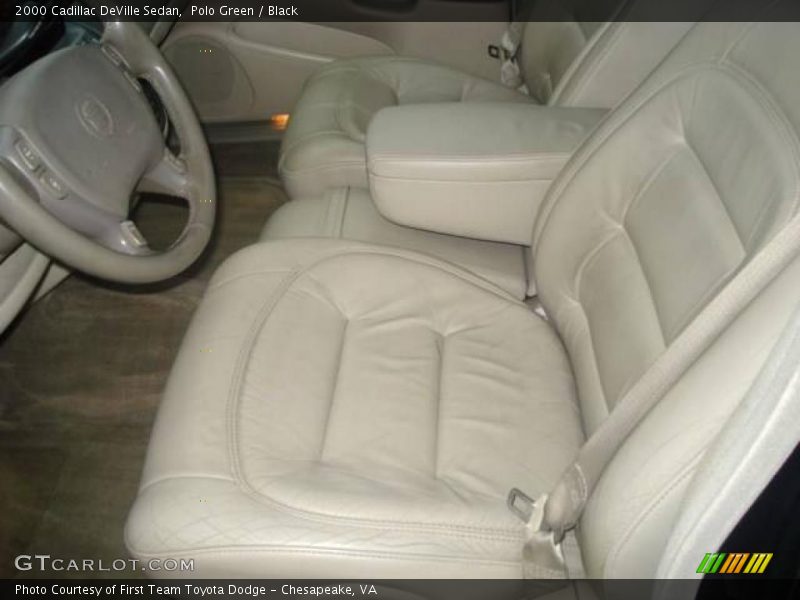 Polo Green / Black 2000 Cadillac DeVille Sedan
