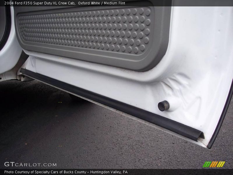 Oxford White / Medium Flint 2004 Ford F350 Super Duty XL Crew Cab