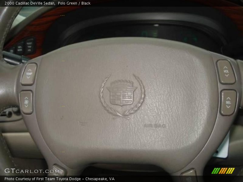 Polo Green / Black 2000 Cadillac DeVille Sedan