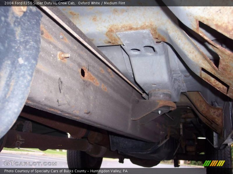Oxford White / Medium Flint 2004 Ford F350 Super Duty XL Crew Cab