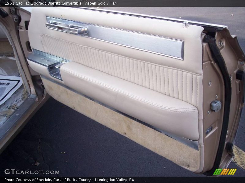 Aspen Gold / Tan 1961 Cadillac Eldorado Biarritz Convertible