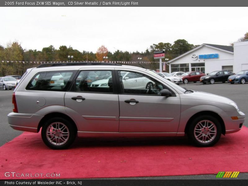 CD Silver Metallic / Dark Flint/Light Flint 2005 Ford Focus ZXW SES Wagon