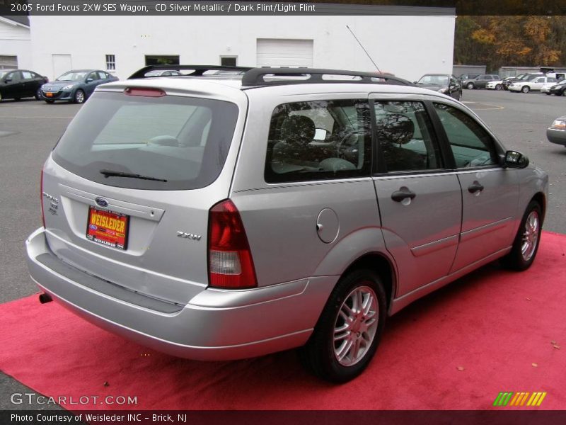 CD Silver Metallic / Dark Flint/Light Flint 2005 Ford Focus ZXW SES Wagon