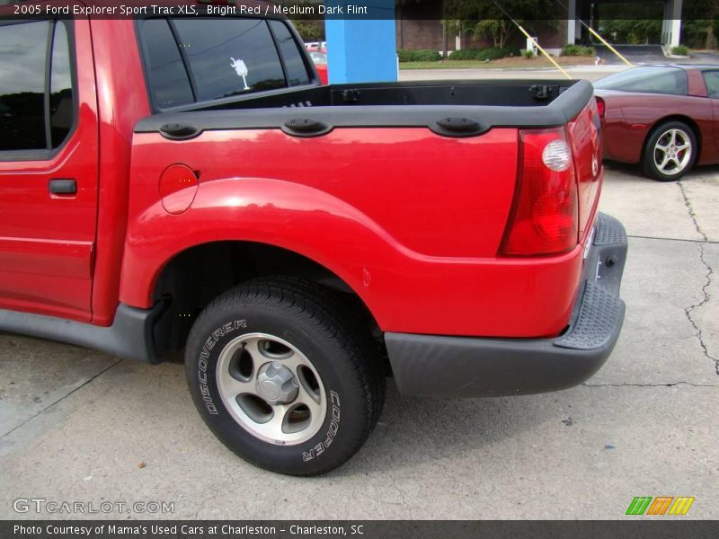 Bright Red / Medium Dark Flint 2005 Ford Explorer Sport Trac XLS
