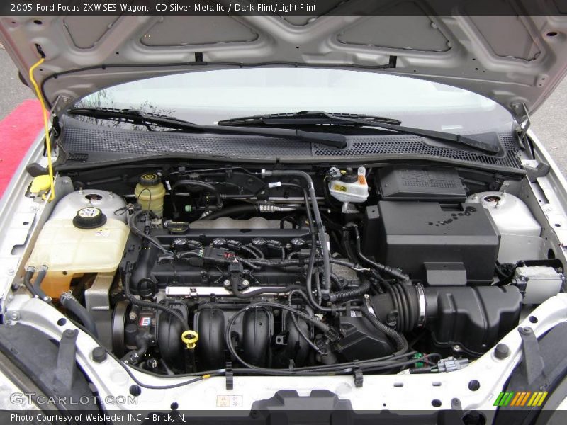 CD Silver Metallic / Dark Flint/Light Flint 2005 Ford Focus ZXW SES Wagon