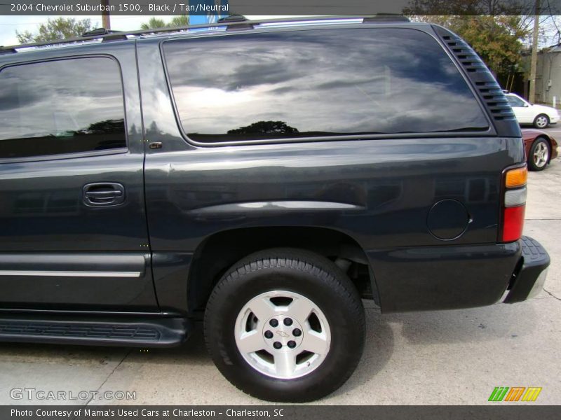 Black / Tan/Neutral 2004 Chevrolet Suburban 1500