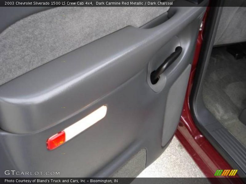 Dark Carmine Red Metallic / Dark Charcoal 2003 Chevrolet Silverado 1500 LS Crew Cab 4x4