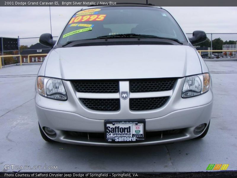 Bright Silver Metallic / Navy Blue 2001 Dodge Grand Caravan ES