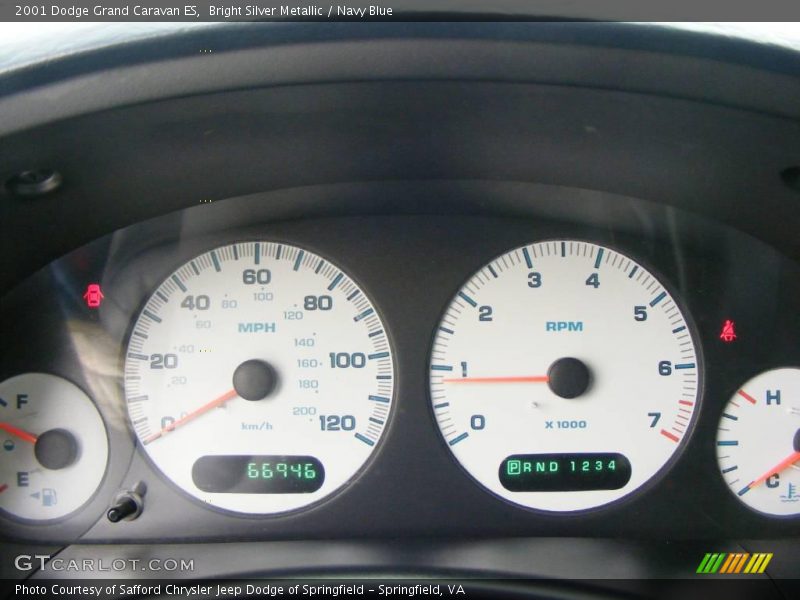 Bright Silver Metallic / Navy Blue 2001 Dodge Grand Caravan ES