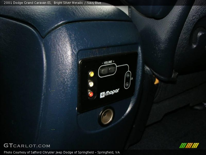 Bright Silver Metallic / Navy Blue 2001 Dodge Grand Caravan ES