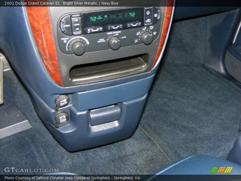 Bright Silver Metallic / Navy Blue 2001 Dodge Grand Caravan ES