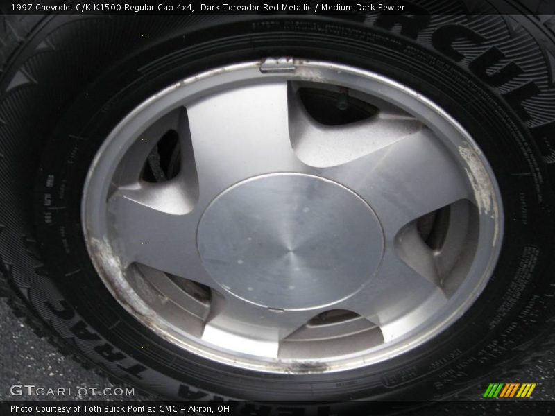 Dark Toreador Red Metallic / Medium Dark Pewter 1997 Chevrolet C/K K1500 Regular Cab 4x4