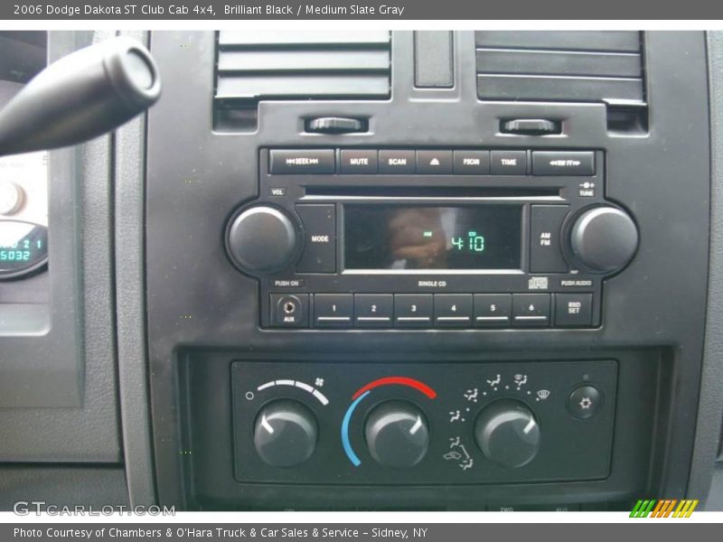 Brilliant Black / Medium Slate Gray 2006 Dodge Dakota ST Club Cab 4x4