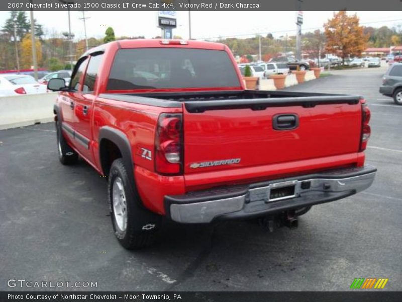 Victory Red / Dark Charcoal 2007 Chevrolet Silverado 1500 Classic LT Crew Cab 4x4