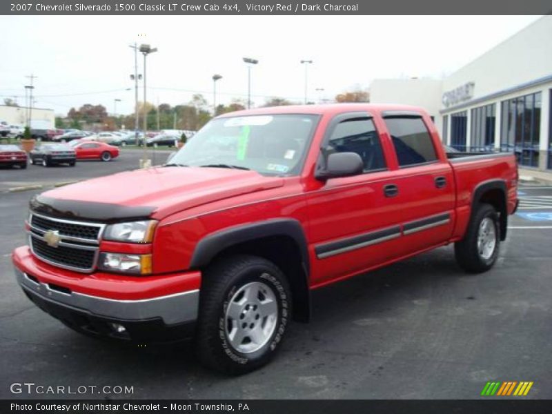 Victory Red / Dark Charcoal 2007 Chevrolet Silverado 1500 Classic LT Crew Cab 4x4