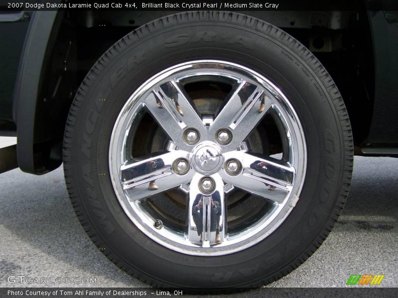 Brilliant Black Crystal Pearl / Medium Slate Gray 2007 Dodge Dakota Laramie Quad Cab 4x4
