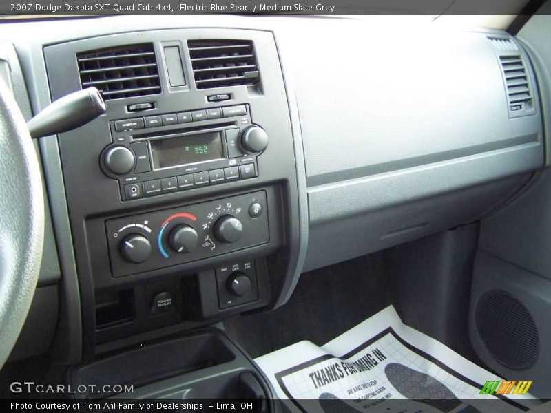 Electric Blue Pearl / Medium Slate Gray 2007 Dodge Dakota SXT Quad Cab 4x4
