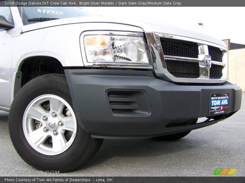 Bright Silver Metallic / Dark Slate Gray/Medium Slate Gray 2008 Dodge Dakota SXT Crew Cab 4x4