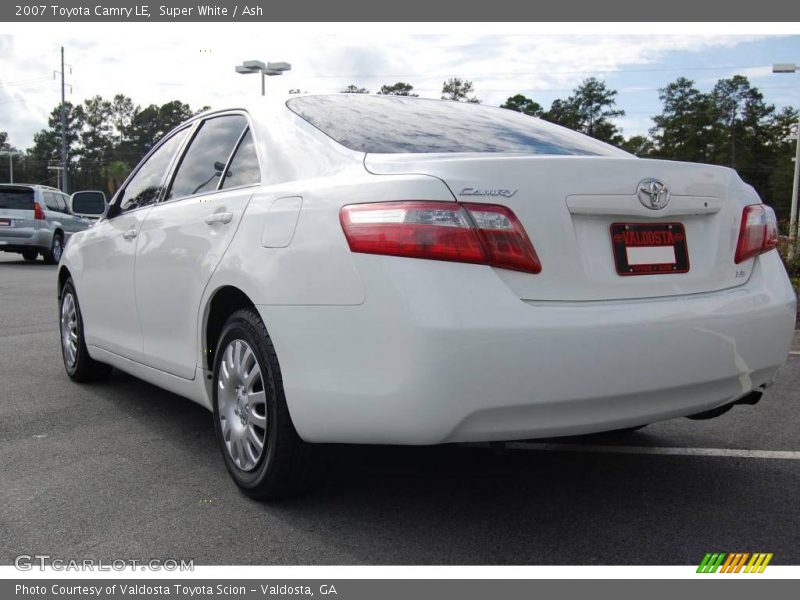 Super White / Ash 2007 Toyota Camry LE