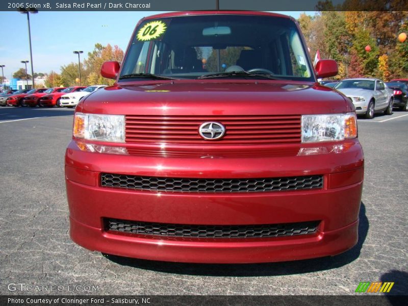 Salsa Red Pearl / Dark Charcoal 2006 Scion xB