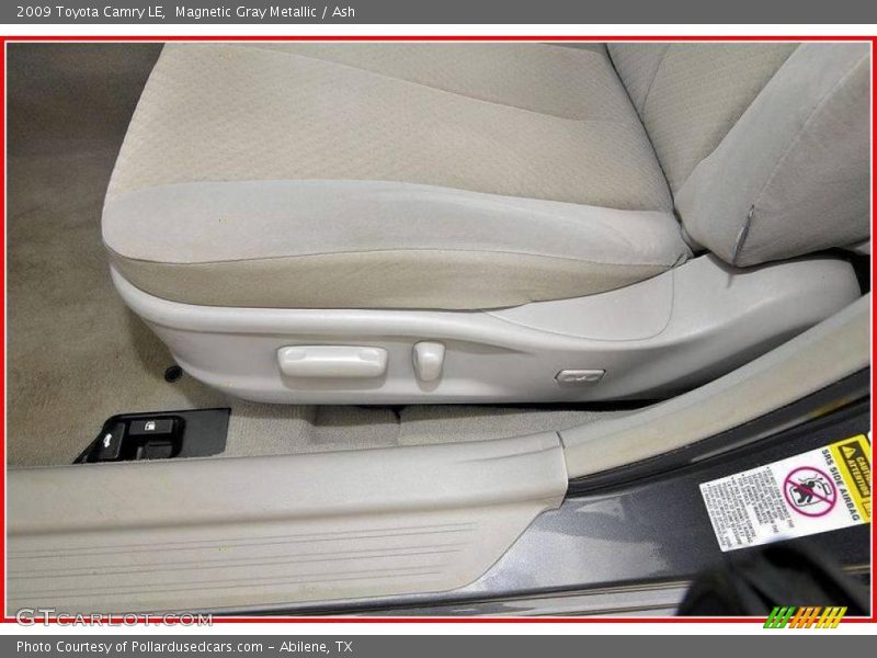 Magnetic Gray Metallic / Ash 2009 Toyota Camry LE