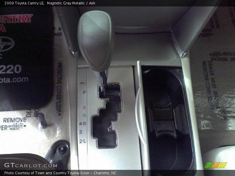 Magnetic Gray Metallic / Ash 2009 Toyota Camry LE