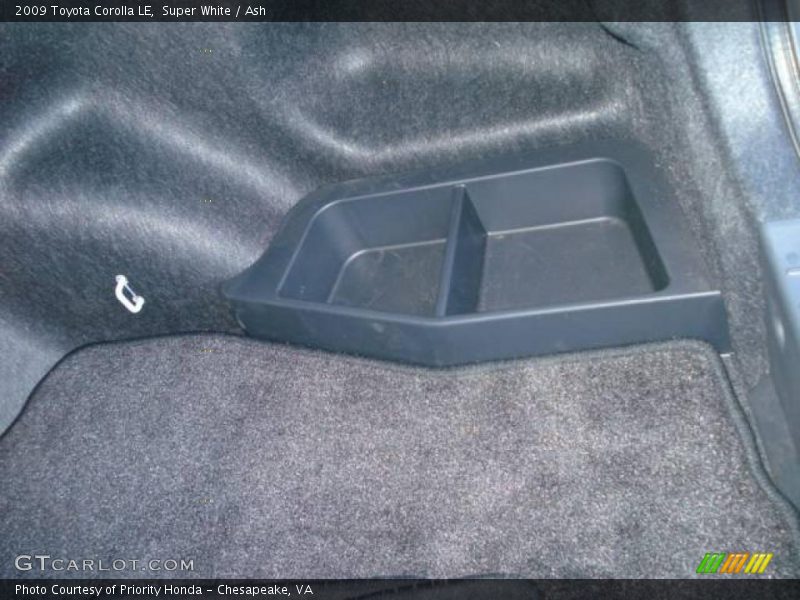 Super White / Ash 2009 Toyota Corolla LE