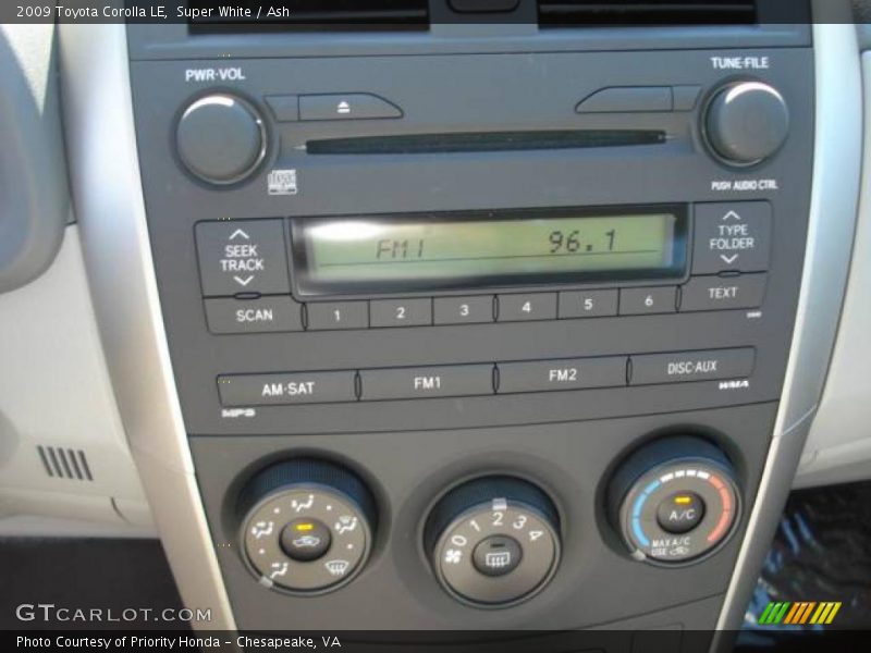 Super White / Ash 2009 Toyota Corolla LE