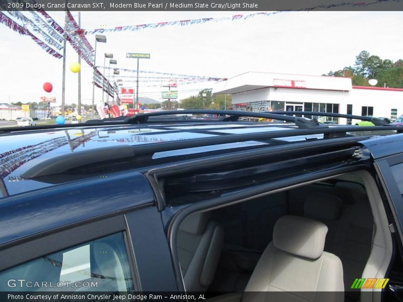 Modern Blue Pearl / Medium Slate Gray/Light Shale 2009 Dodge Grand Caravan SXT