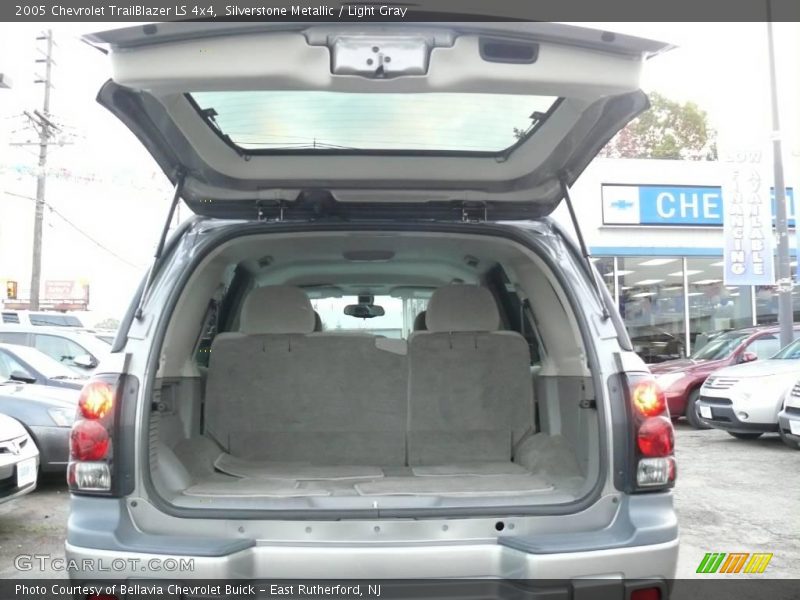 Silverstone Metallic / Light Gray 2005 Chevrolet TrailBlazer LS 4x4