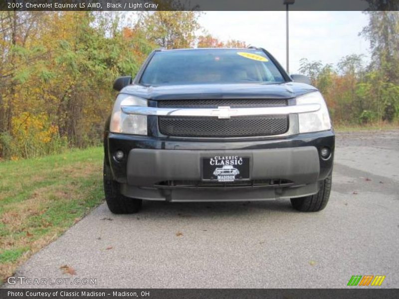 Black / Light Gray 2005 Chevrolet Equinox LS AWD