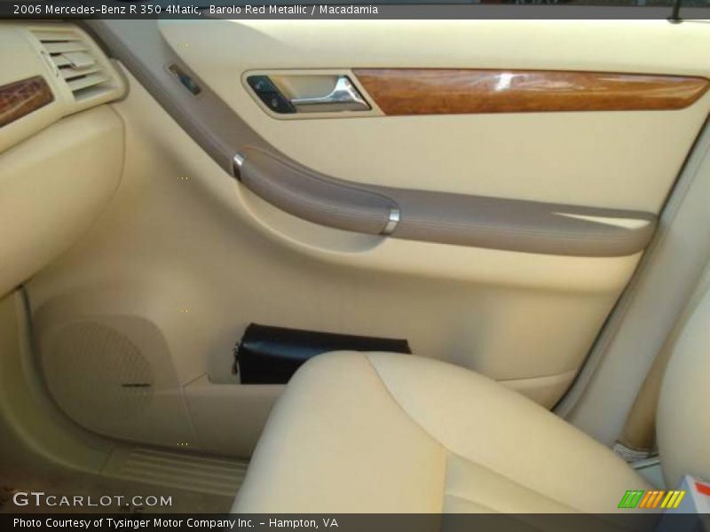 Barolo Red Metallic / Macadamia 2006 Mercedes-Benz R 350 4Matic