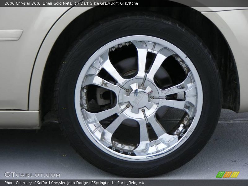 Linen Gold Metallic / Dark Slate Gray/Light Graystone 2006 Chrysler 300