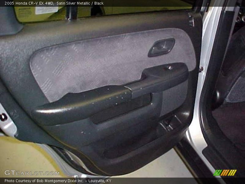 Satin Silver Metallic / Black 2005 Honda CR-V EX 4WD