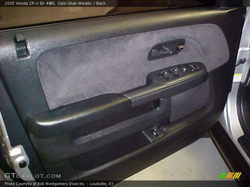 Satin Silver Metallic / Black 2005 Honda CR-V EX 4WD