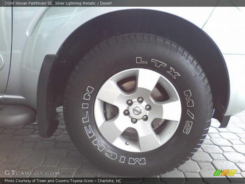 Silver Lightning Metallic / Desert 2006 Nissan Pathfinder SE