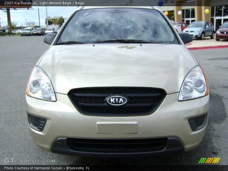 Light Almond Beige / Beige 2007 Kia Rondo LX