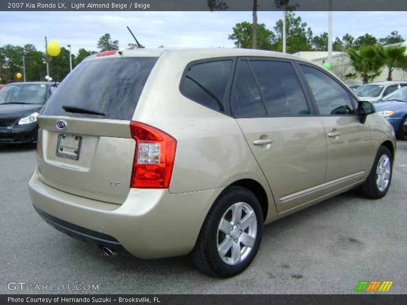 Light Almond Beige / Beige 2007 Kia Rondo LX