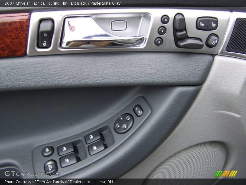 Brilliant Black / Pastel Slate Gray 2007 Chrysler Pacifica Touring