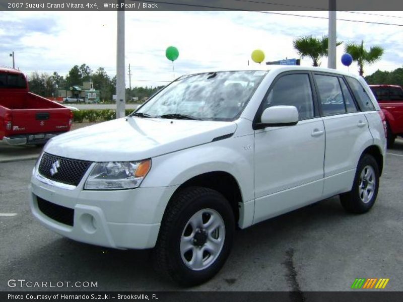 White Pearl / Black 2007 Suzuki Grand Vitara 4x4